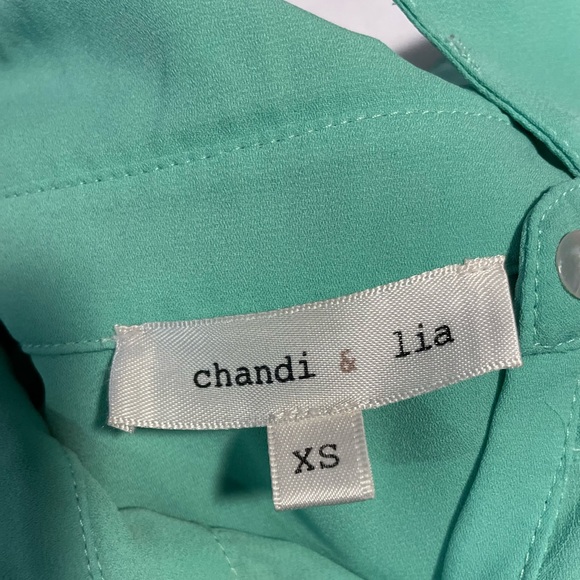 XS Chandi & Lia Button Down Shirt - Picture 6 of 6